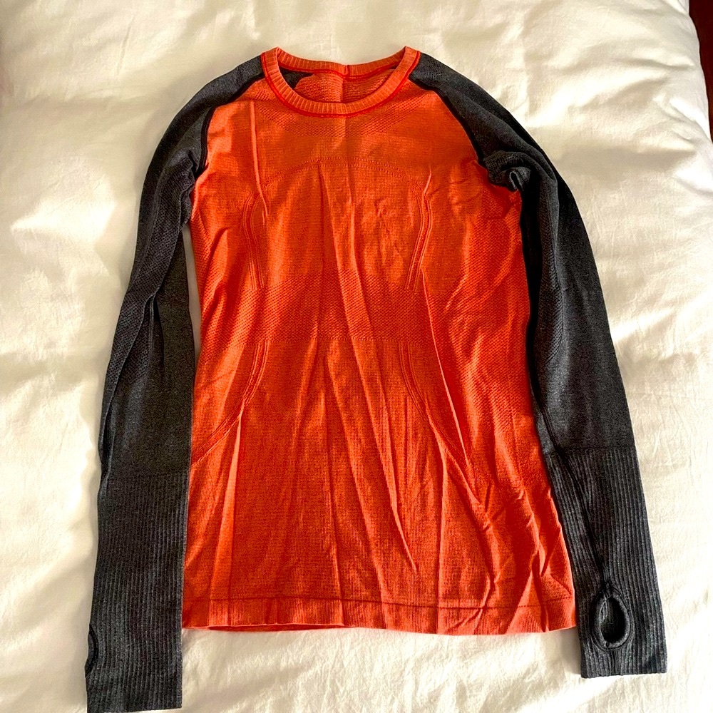 Women's Lululemon Swiftly Long sleeve in Orange/Grey.  Size 4.